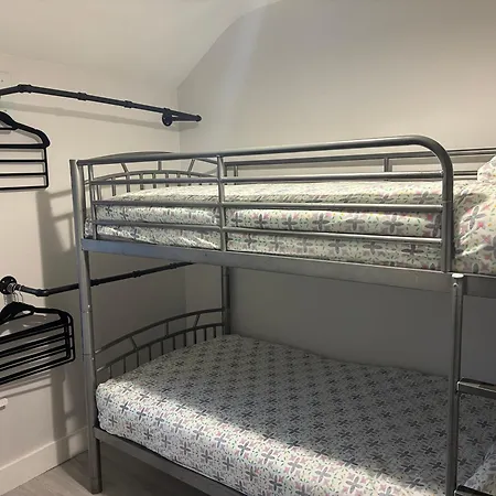 Prázdninový dům Omalleys Town House *