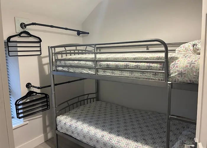 Dom wakacyjny Omalleys Town House *